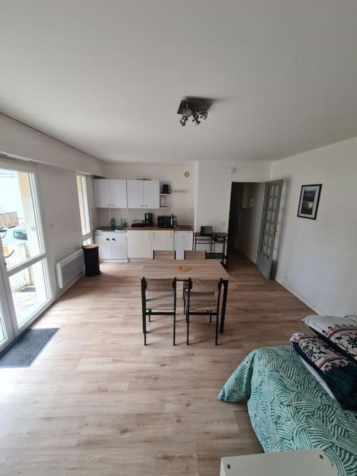 50M De La Plage: Studio Au Coeur Du Centre ! Apartment Saint-Cast-le-Guildo Ngoại thất bức ảnh